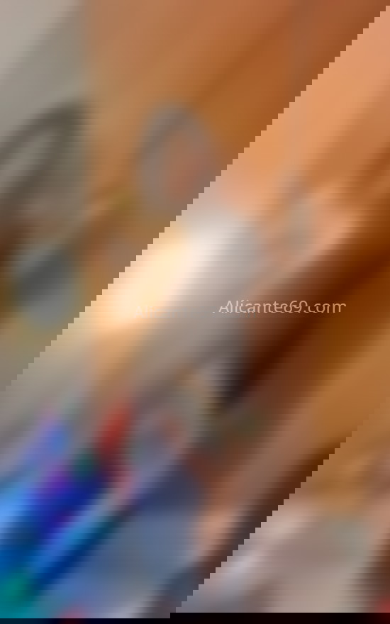 Barbara, venezolana 28 años. 634015438. Citas en ALICANTE, ALICANTE. www.alicante69.com.