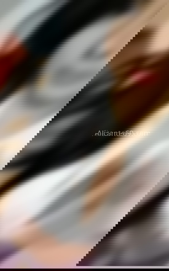Brenda. 641878530. Citas en ALICANTE, ALICANTE. www.alicante69.com.