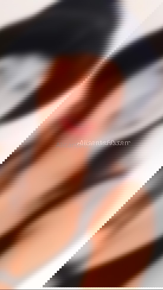 Saray, jovencita de 19 años. 664390251. Citas en ALICANTE, ALICANTE. www.alicante69.com.