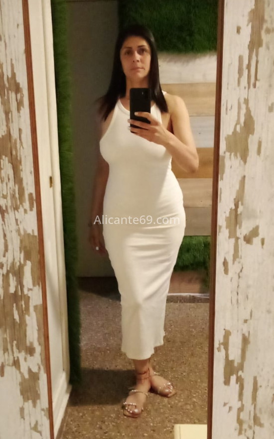Sara, madurita colombiana . 624781297. Citas en ALICANTE, ALICANTE. www.alicante69.com.