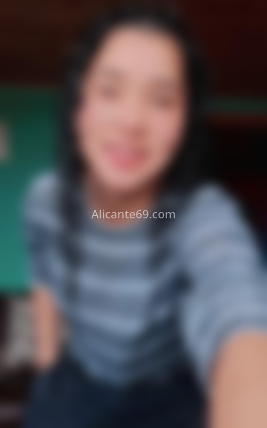 Saray, jovencita de 19 años. 664390251. Citas en ALICANTE, ALICANTE. www.alicante69.com.