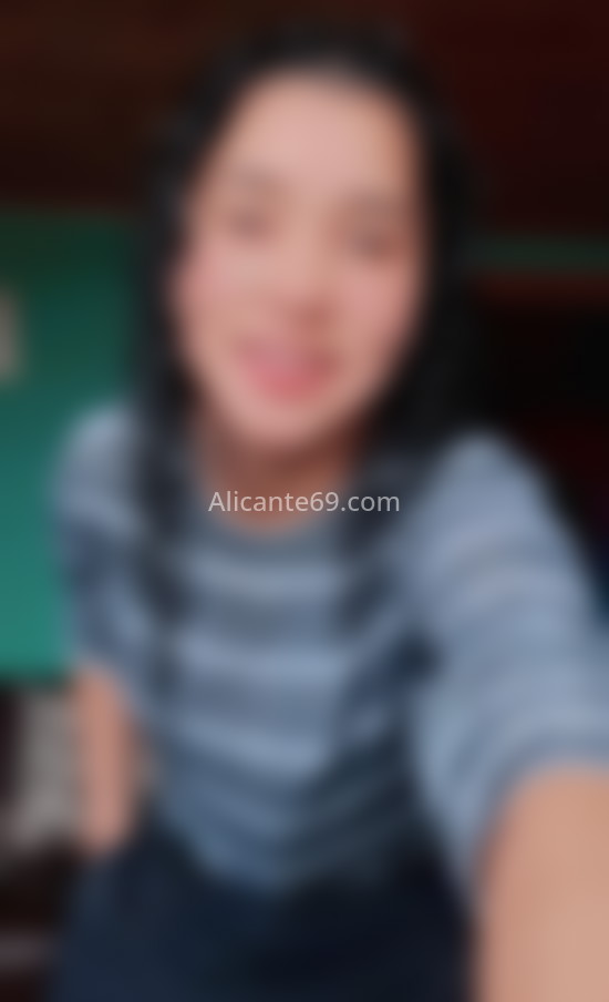 Saray, jovencita de 19 años. 664390251. Citas en ALICANTE, ALICANTE. www.alicante69.com.