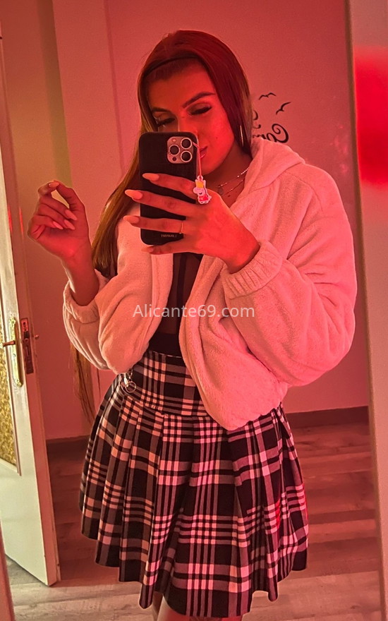 Emily, trans latina 24 años. 603998890. Citas en ALICANTE, ALICANTE. www.alicante69.com.