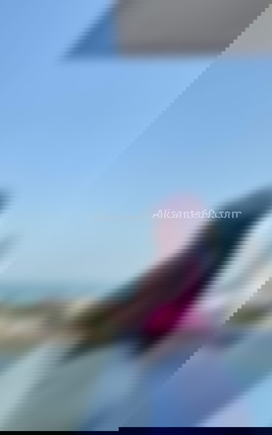 Johana, joven colombiana . 602648063. Citas en ALICANTE, ALICANTE. www.alicante69.com.
