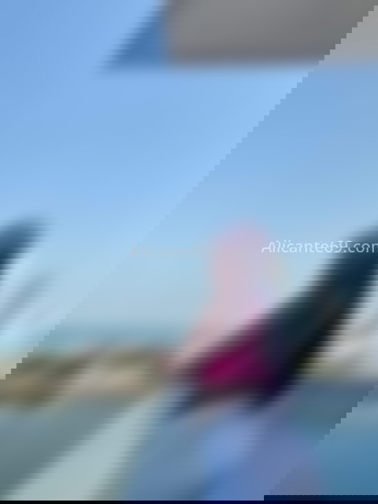 Johana, joven colombiana . 602648063. Citas en ALICANTE, ALICANTE. www.alicante69.com.
