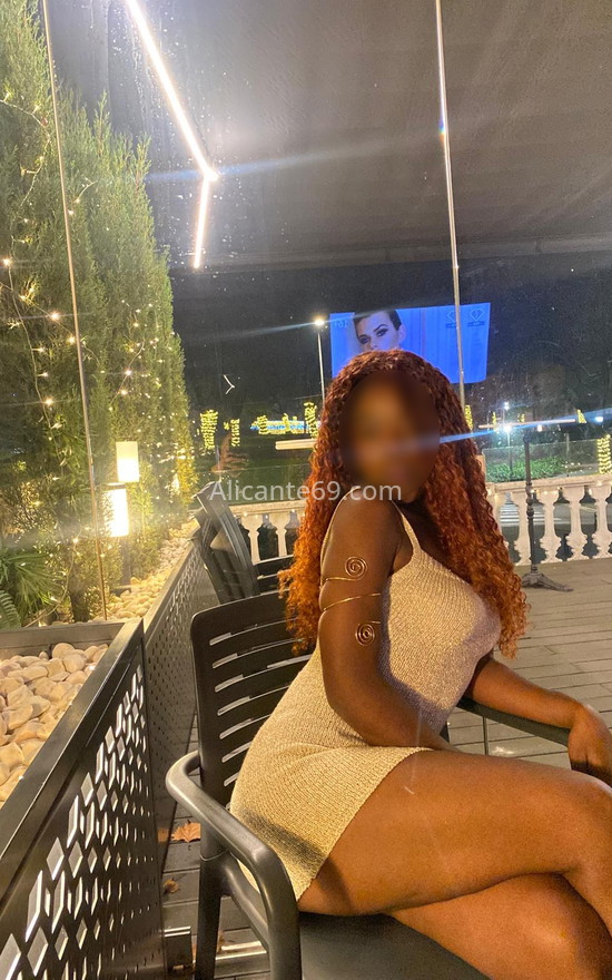 Pamela, colombiana atractiva y divertida. 613360051. Citas en ALICANTE, ALICANTE. www.alicante69.com.
