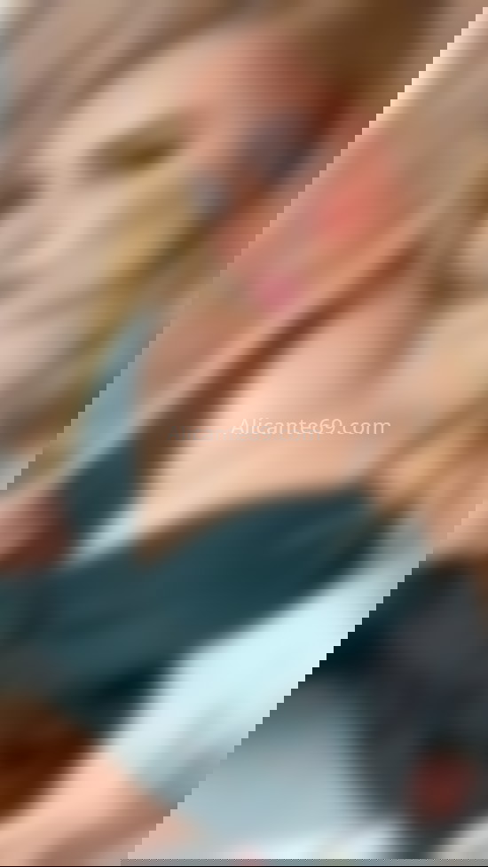 Sofía, mujer colombiana divertida. 664174489. Citas en ALICANTE, ALICANTE. www.alicante69.com.