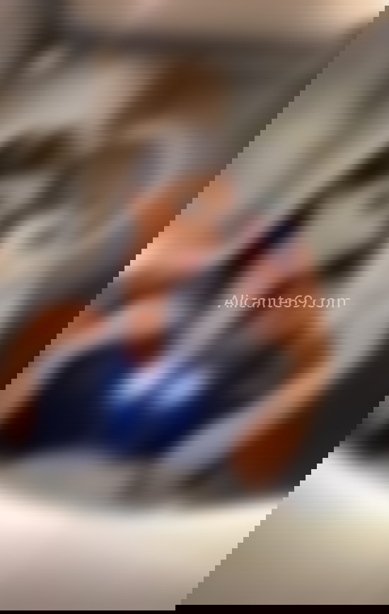 Eva, joven y guapa colombiana . 613362111. Citas en ALICANTE, ALICANTE. www.alicante69.com.
