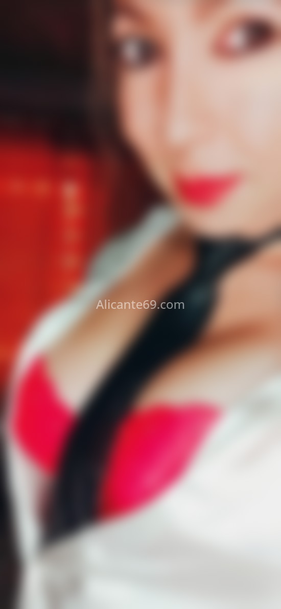 Camila, trans, cálida y cercana. 697667357. Citas en ALICANTE, ALICANTE. www.alicante69.com.