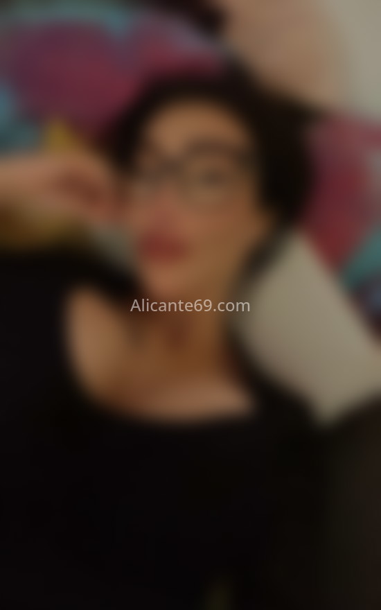 Sandra, divertida. 680191306. Citas en ALICANTE, ALICANTE. www.alicante69.com.