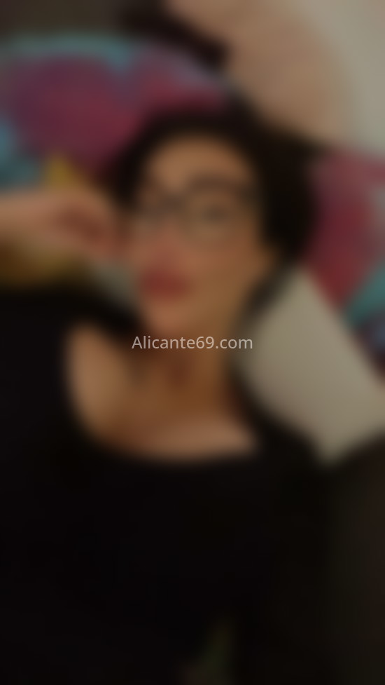 Sandra, divertida. 680191306. Citas en ALICANTE, ALICANTE. www.alicante69.com.