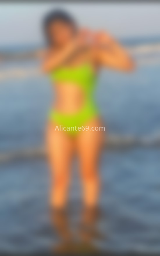 Estefi, argentina aventurera. 687717214. Citas en ALICANTE, ALICANTE. www.alicante69.com.