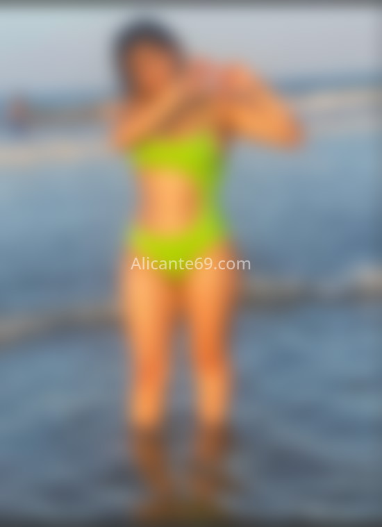 Estefi, argentina aventurera. 687717214. Citas en ALICANTE, ALICANTE. www.alicante69.com.