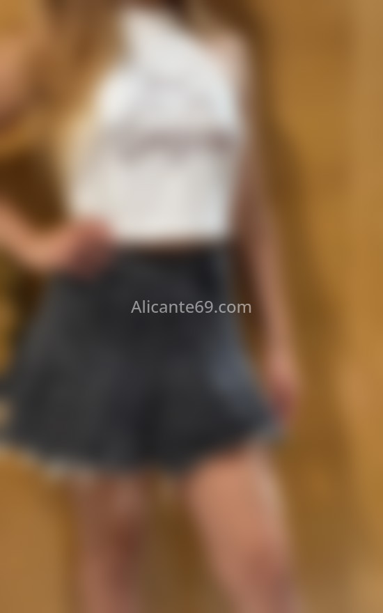 Cristina, 1ª vez en la ciudad. 654445525. Citas en ALICANTE, ALICANTE. www.alicante69.com.