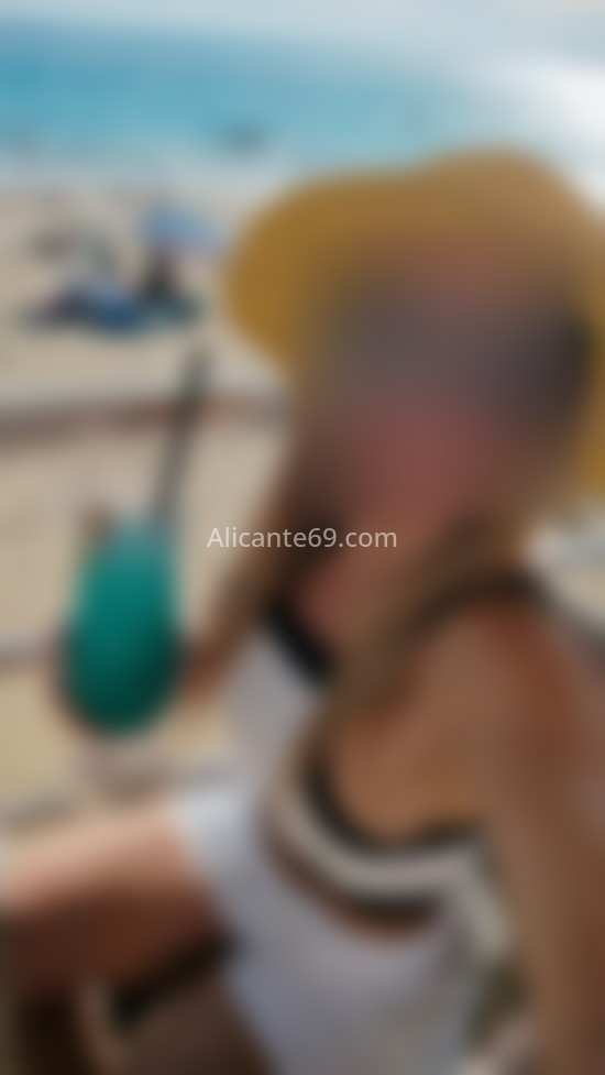 Valentina, brasileña. 658271681. Citas en ALICANTE, ALICANTE. www.alicante69.com.