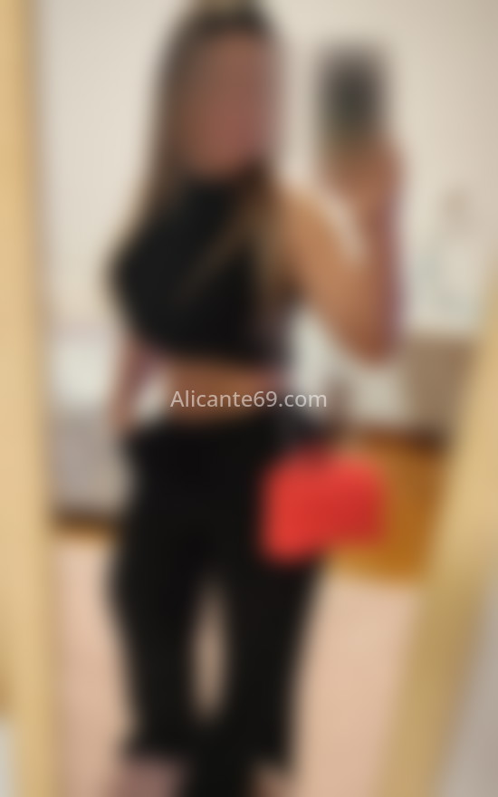 Valentina, brasileña. 658271681. Citas en ALICANTE, ALICANTE. www.alicante69.com.
