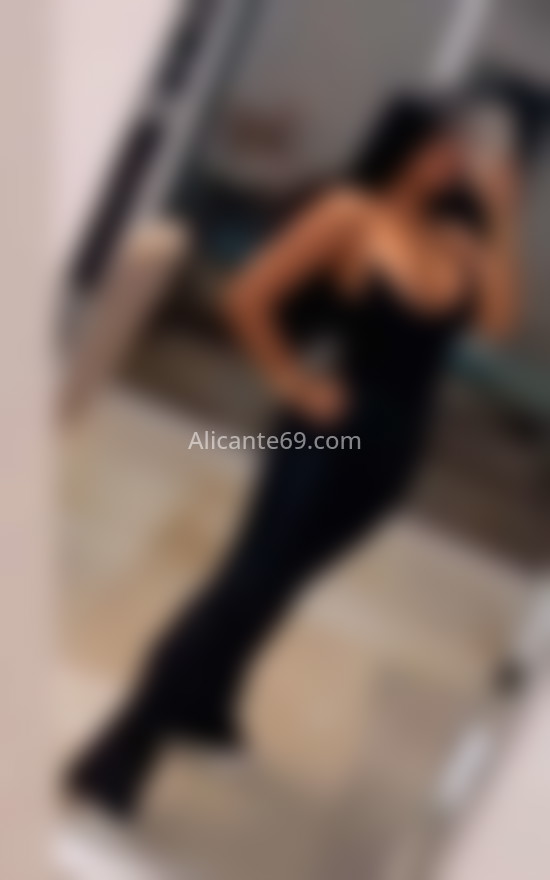 Sofía 23 años, seductora y traviesa. 602564309. Citas en ALICANTE, ALICANTE. www.alicante69.com.