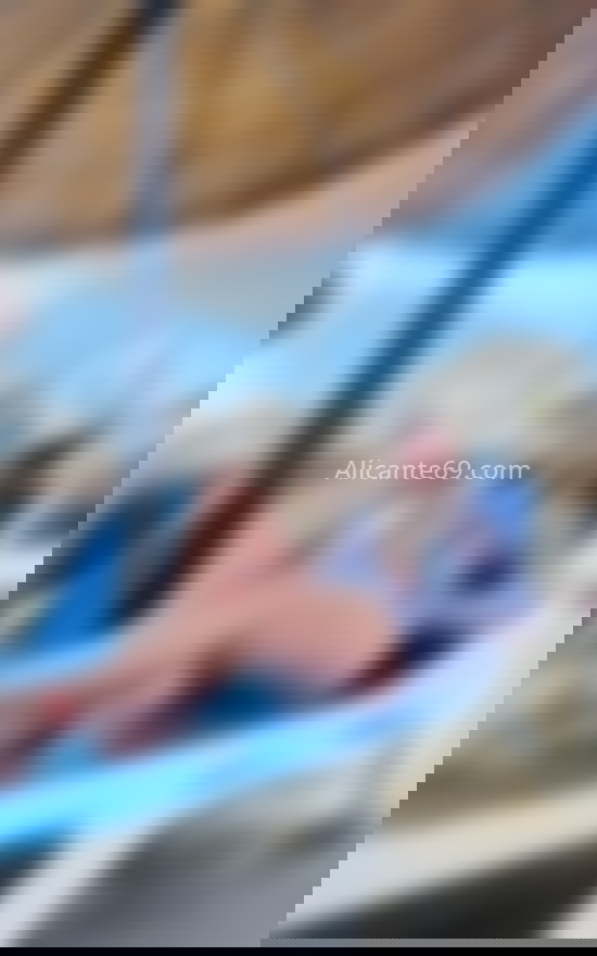 Celeste, colombiana muy diverida. 642499545. Citas en ALICANTE, ALICANTE. www.alicante69.com.