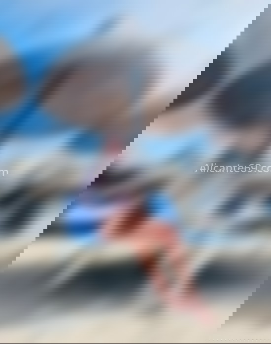 Celeste, colombiana muy diverida. 642499545. Citas en ALICANTE, ALICANTE. www.alicante69.com.