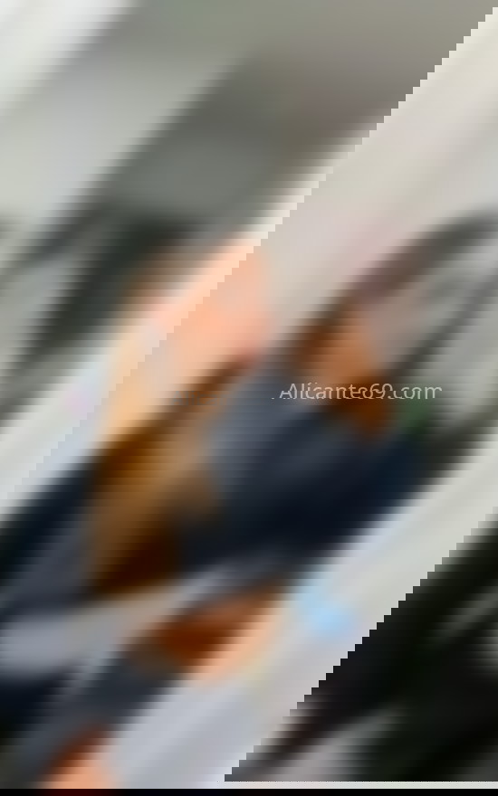 Celeste, colombiana muy diverida. 642499545. Citas en ALICANTE, ALICANTE. www.alicante69.com.