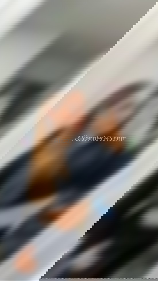 Celeste, colombiana muy diverida. 642499545. Citas en ALICANTE, ALICANTE. www.alicante69.com.