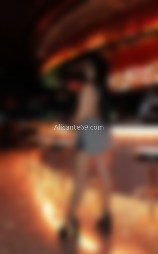 Sofía 23 años, seductora y traviesa. 602564309. Citas en ALICANTE, ALICANTE. www.alicante69.com.