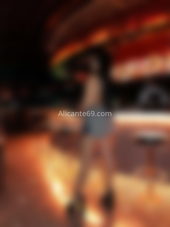 Sofía 23 años, seductora y traviesa. 602564309. Citas en ALICANTE, ALICANTE. www.alicante69.com.