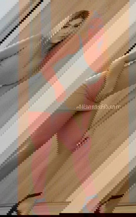 Camila, jovencita rubia . 611833483. Citas en ALICANTE, ALICANTE. www.alicante69.com.