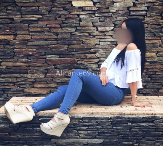 Tamara, española morena y delgadita . 678853658. Citas en ALICANTE, ALICANTE. www.alicante69.com.