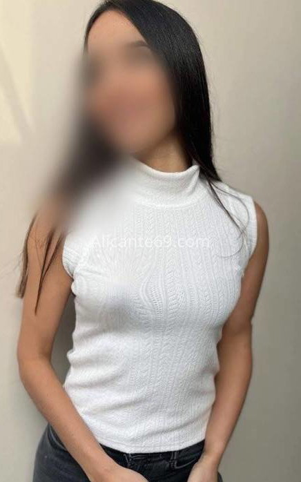 Tamara, española morena y delgadita . 678853658. Citas en ALICANTE, ALICANTE. www.alicante69.com.