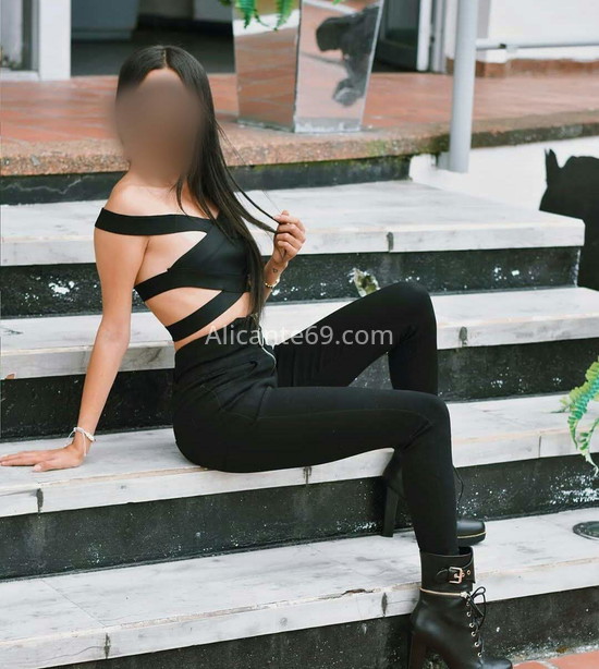 Tamara, española morena y delgadita . 678853658. Citas en ALICANTE, ALICANTE. www.alicante69.com.