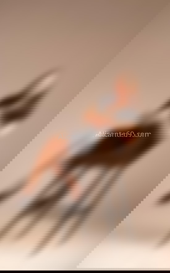 Irina, mujer rusa. 608828312. Citas en ALICANTE, ALICANTE. www.alicante69.com.