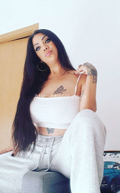 Andrea, chica trans. 744654163. Citas en ALICANTE, ALICANTE. www.alicante69.com.