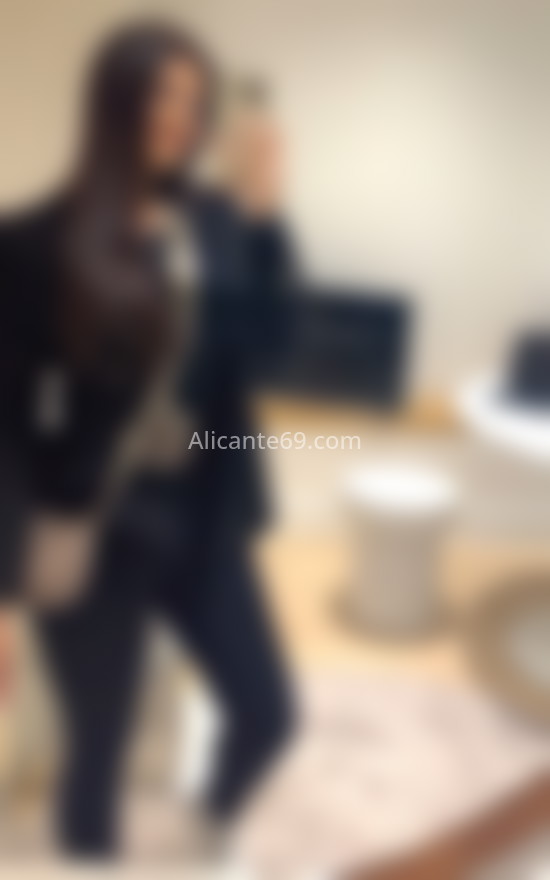 Hermosa trans latina. 632911095. Citas en ALICANTE, ALICANTE. www.alicante69.com.
