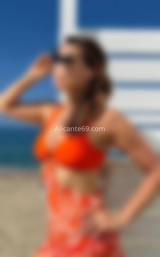 Liz Tierra. 613367652. Citas en ALICANTE, ALICANTE. www.alicante69.com.