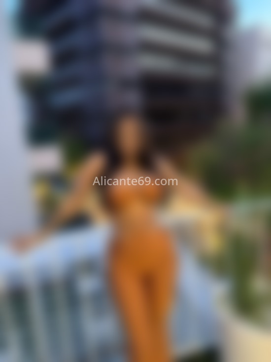 Valeria, colombiana de 27 años. 687130765. Citas en ALICANTE, ALICANTE. www.alicante69.com.