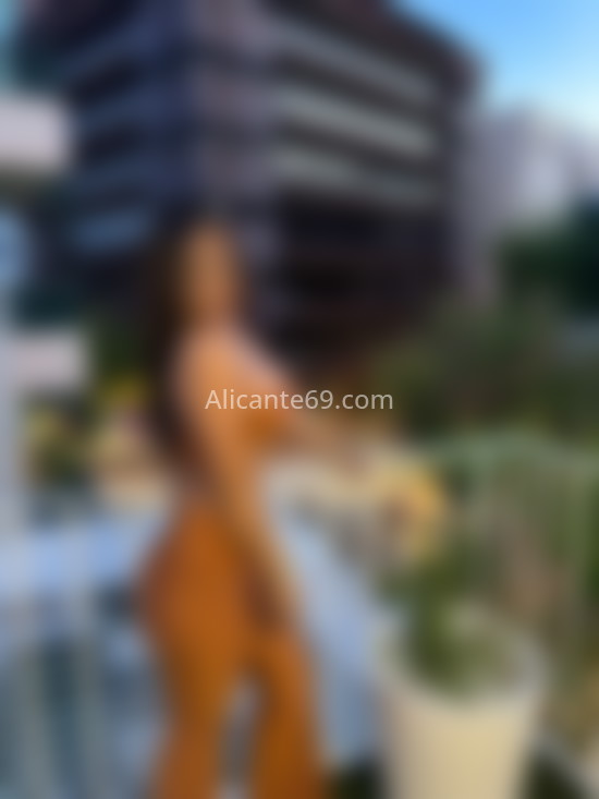 Valeria, colombiana de 27 años. 687130765. Citas en ALICANTE, ALICANTE. www.alicante69.com.