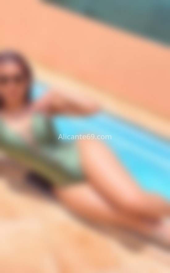 Thayaniz, una chica trans deslumbrante. 614673212. Citas en ALICANTE, ALICANTE. www.alicante69.com.