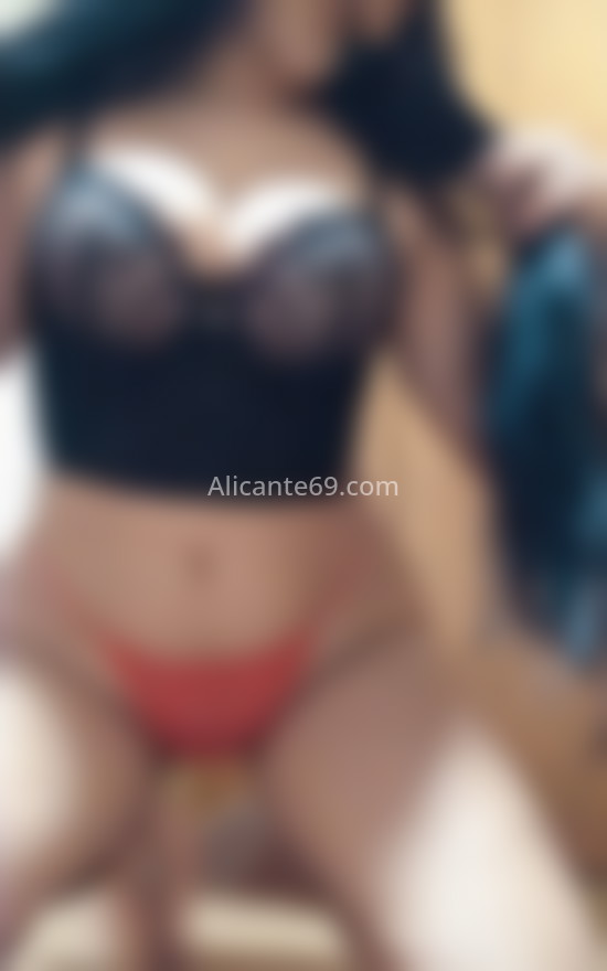 Paloma, hermosa mujer latina. 603653261. Citas en ALICANTE, ALICANTE. www.alicante69.com.