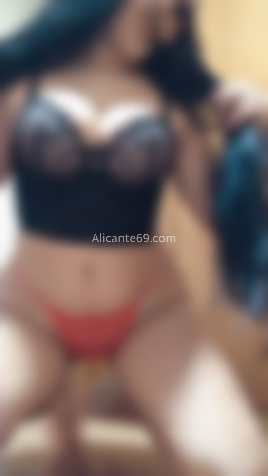 Paloma, hermosa mujer latina. 603653261. Citas en ALICANTE, ALICANTE. www.alicante69.com.