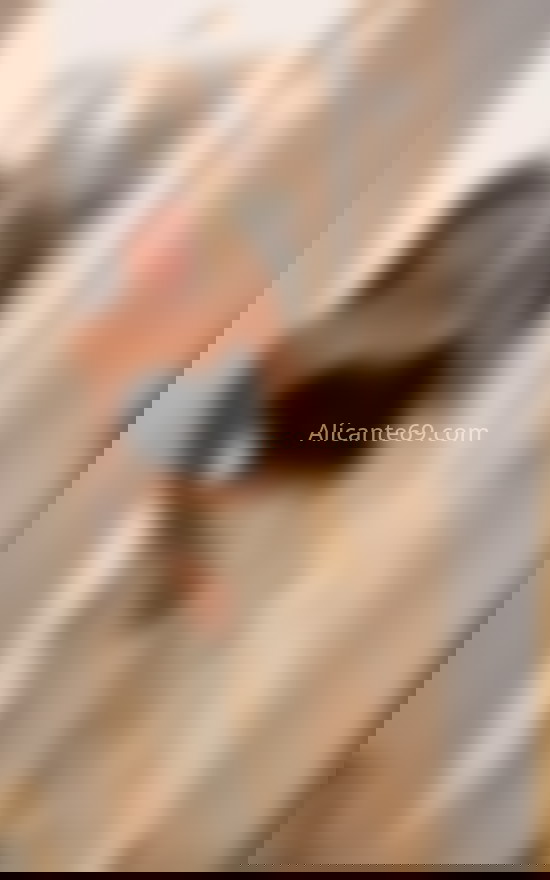 Laura, chica sofisticada. 666188475. Citas en ALICANTE, ALICANTE. www.alicante69.com.