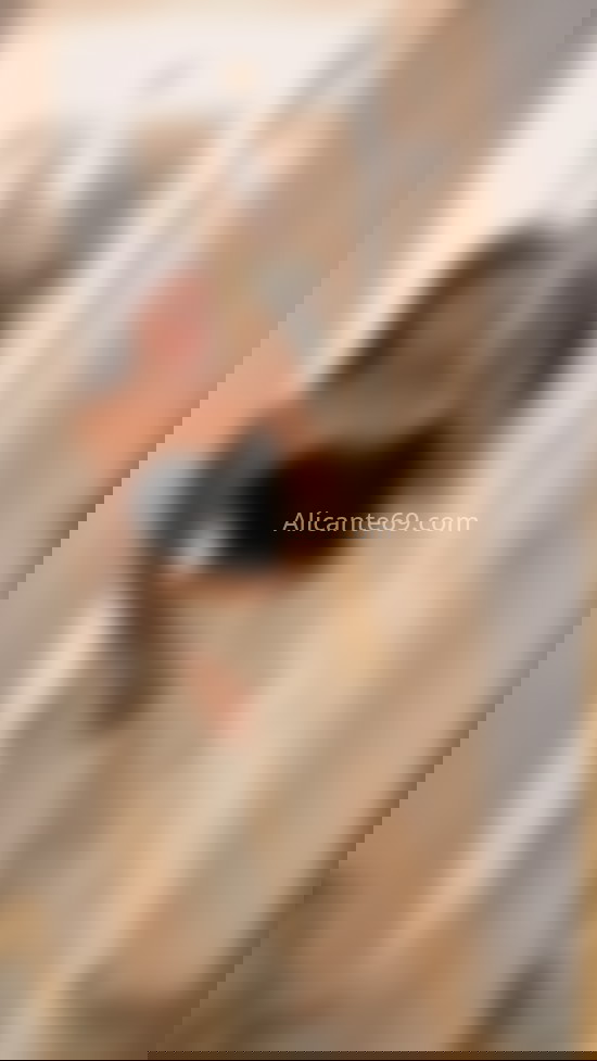 Laura, chica sofisticada. 666188475. Citas en ALICANTE, ALICANTE. www.alicante69.com.
