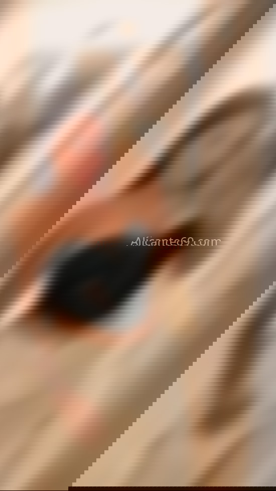 Laura, chica sofisticada. 666188475. Citas en ALICANTE, ALICANTE. www.alicante69.com.