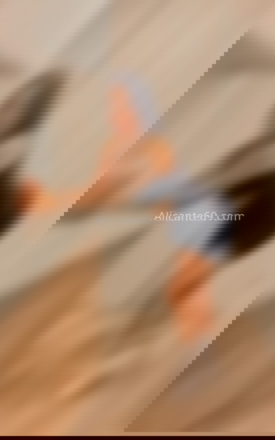 Laura, chica sofisticada. 666188475. Citas en ALICANTE, ALICANTE. www.alicante69.com.