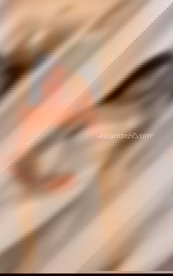 Laura, chica sofisticada. 666188475. Citas en ALICANTE, ALICANTE. www.alicante69.com.