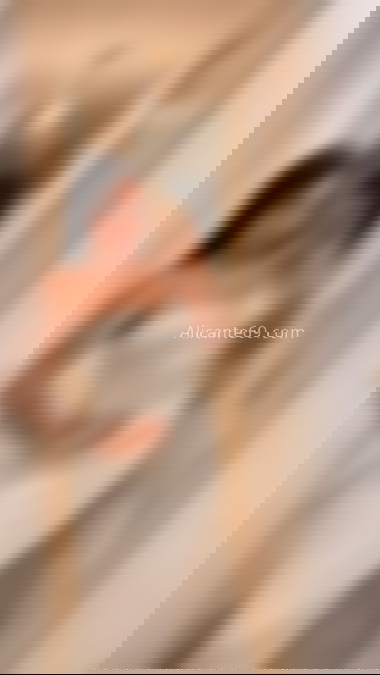 Laura, chica sofisticada. 666188475. Citas en ALICANTE, ALICANTE. www.alicante69.com.
