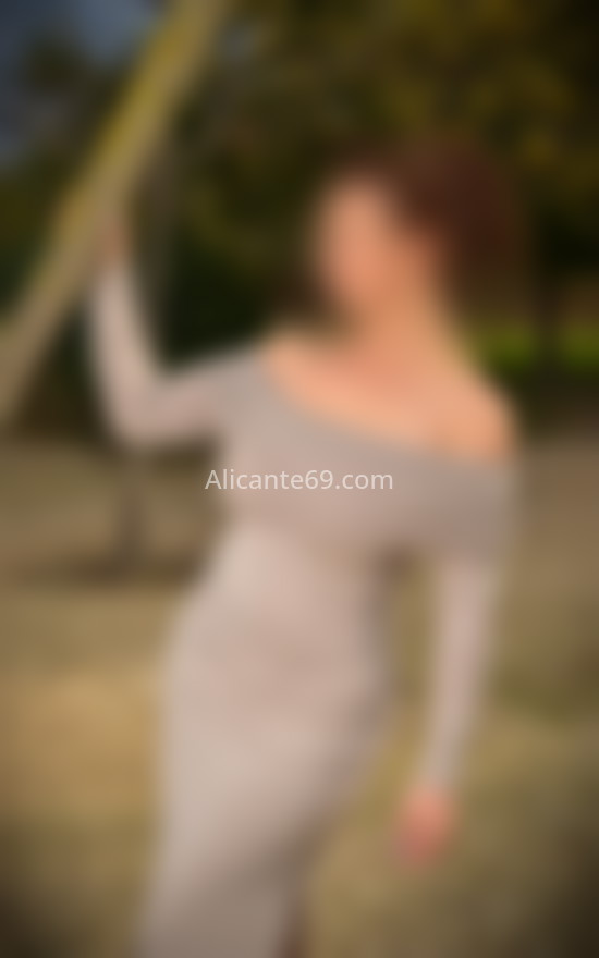 Selena, con ganas de pasarlo muy bien. 687237502. Citas en ALICANTE, ALICANTE. www.alicante69.com.