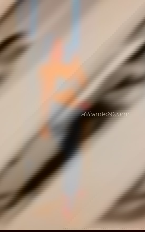 Laura, chica sofisticada. 666188475. Citas en ALICANTE, ALICANTE. www.alicante69.com.