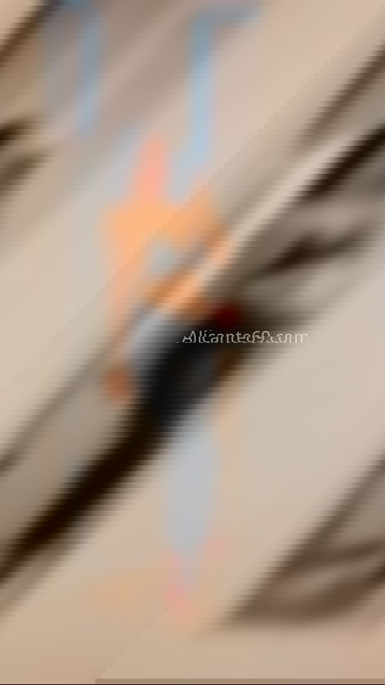 Laura, chica sofisticada. 666188475. Citas en ALICANTE, ALICANTE. www.alicante69.com.