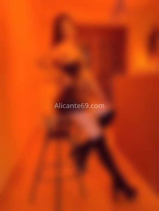 Isabela, chica latina muy dulce. 691292810. Citas en ALICANTE, ALICANTE. www.alicante69.com.